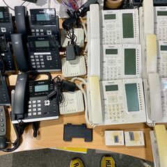 YEALINK IP PHONE　五台 +  PANASONIC 七台の画像