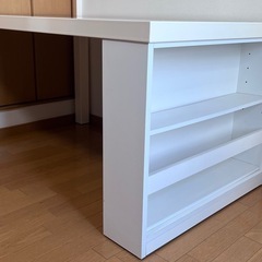 ダイニングテーブルの画像