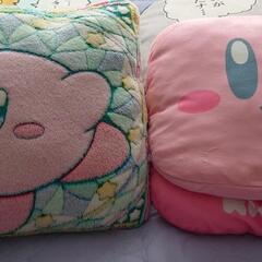 キャラクタークッションまとめ売り！ポプテピピック、カービィのクッション4点セットの画像