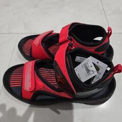 新品 サンダル 男の子 22センチ　子供　キッズ　スポーツサンダル　海　川　プール　水陸両用の画像