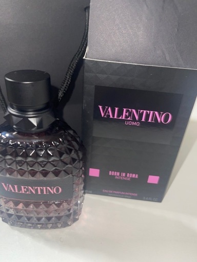 香水 Valentino