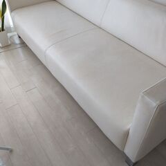 ３人掛けソファ　約2000×770 高さ810　 ホワイトWhite　Simpleお洒落の画像