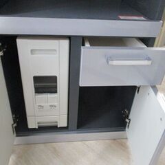 ジモティー割引🏷️【ジャングルジャングル岸和田和泉インター店】レンジボード 米びつ付 白 和泉市 堺市 岸和田市 泉大津市 高石市 泉北郡熊取町の画像
