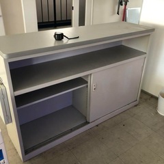 業務用　オフィスカウンター　書庫　キャビネ　鍵なしの画像