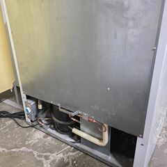サンデン 冷凍ストッカー PF-120 冷凍庫 100V W70xD43.5xH92cm 冷凍ケース 25h菊の画像