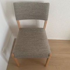 テーブル、椅子４脚売りますの画像