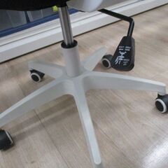 ジモティー割引🏷️【ジャングルジャングル岸和田和泉インター店】HBADA キャスター付きチェア  和泉市 堺市 岸和田市 泉大津市 高石市 泉北郡熊取町の画像