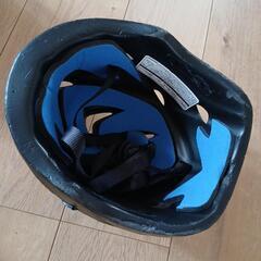 女の子ヘルメットの画像