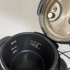 【取引決定済】電気圧力鍋（クッキングプロ）の画像