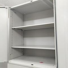 ●okamura オカムラ 上下書庫① 両開き扉 + ラテラル書庫 高さ210cm オフィスキャビネット　オフィス家具 会社 事務所 公民館 店舗の画像