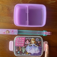 お弁当箱•お箸•ハンカチセット　ディズニー　プリンセス？の画像