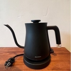 ジャンク品まとめ　バラ売り不可　ダイソン、バルミューダ、スツール、チェア　dyson balmudaの画像