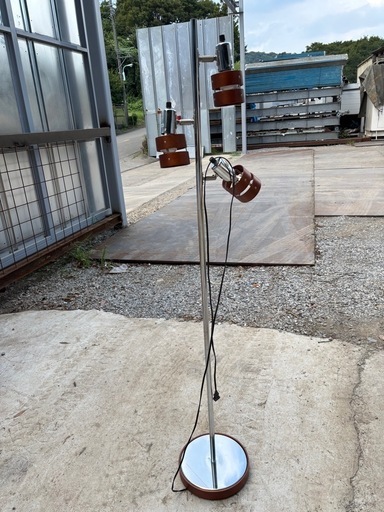 ニトリ製  フロアスタンド  中古品