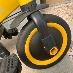 変形型三輪車 黄色 自転車の画像
