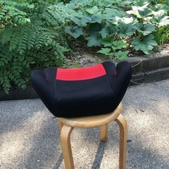 リーマン　ジュニアシート　赤　の画像