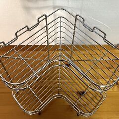 【B180】三角コーナー/ステンレス/収納/ラック/キッチン/台所/お風呂/中古/美品の画像