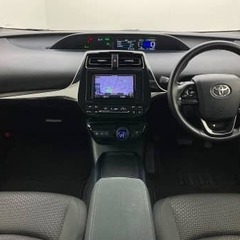 🚙自社ローン🚗トヨタ プリウス 　Sの画像