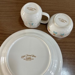 コンビとナルミの コラボ商品のベビー食器の画像