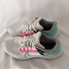 NIKEスニーカー　28.0cmの画像