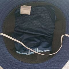 アディダス 紺色の帽子の画像