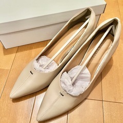 新品　ポインテッドトゥパンプス  ベージュ 　Sサイズの画像