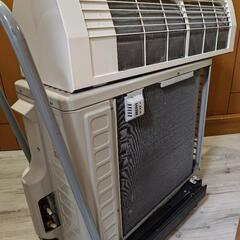 中古 ルームエアコン  日立白くまくん2.2kwの画像