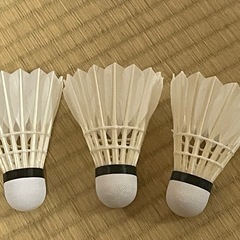 ヨネックス　バドミントンラケット　B-400 レッド　未使用　練習球付　シャトル付き3つ(racket fieid製）（r70814b7)の画像