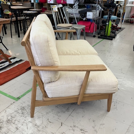 中古美品　布製2人掛けソファー　イエローカラー　カフェスタイル　天然木オーク材　公田店