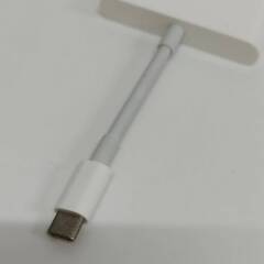 Apple USB-C Digital AV Multiport アダプタ〈Model：A2119〉の画像