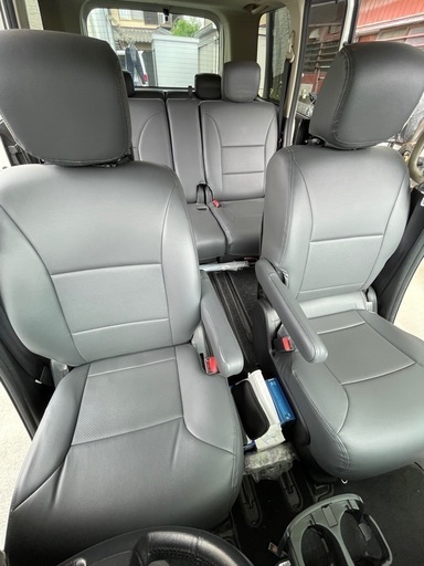 ★美品★ 日産 セレナ 専用　レガリア シートカバー 防水+抗菌 NE09 カラー ライトグレー　【セレナ C25】H19/12-Ｈ22/11