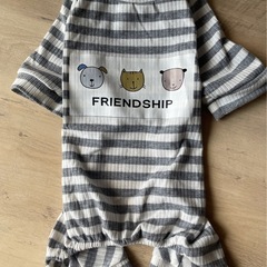 わんちゃん洋服２枚、口輪の画像