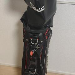 Titlistのキャディーバッグ・自立式の画像