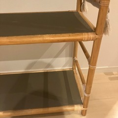 ラタンシェルフ　棚　軽いですの画像