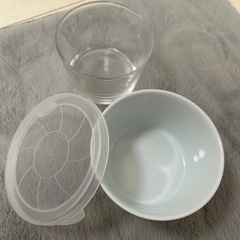 ⭐︎無料⭐︎お皿　小鉢　小皿　保存蓋付き　の画像
