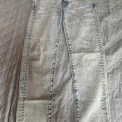 ZARA JEANS と　UNIQLO JEANSの画像