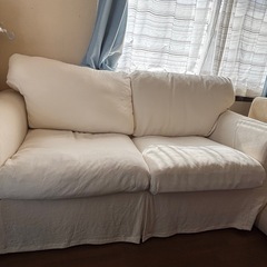 IKEA エークトルプ 2人がけソファの画像