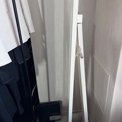 急募【美品】スタンドミラー 全身鏡 ホワイトフレーム 姿見の画像