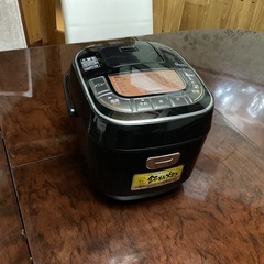 マイコンジャー炊飯器　3合炊　2018年製の画像