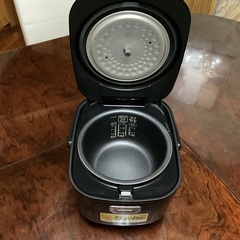 マイコンジャー炊飯器　3合炊　2018年製の画像