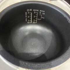 シャープ　マイコン炊飯器　KS-CF05C-W 2020年製　3合炊きの画像