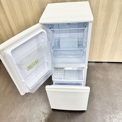 A1446🌟激安‼️2017年製シャープ2ドア冷蔵庫137L SJ-D14C-W🌟の画像