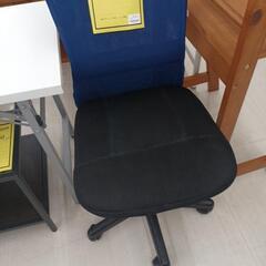 【ドリーム尾浜店】OAチェア　BL/BK　※使用感あり　高さ(H)94cm× 幅(W)44cm× 奥行(D)54cmの画像