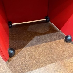 【4脚セット】Cassina（カッシーナ）正規品 アームチェア 赤 レザー／業務用・待合スペースに◎の画像
