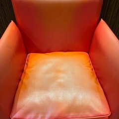 【4脚セット】Cassina（カッシーナ）正規品 アームチェア 赤 レザー／業務用・待合スペースに◎の画像