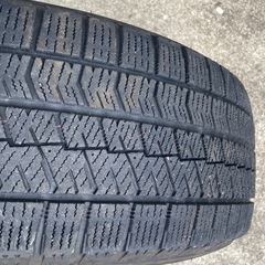 中古スタッドレスタイヤホイールの画像