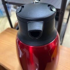 Peacock 保温ポット レッド 1Lの画像