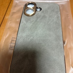美品　iPhone16 カバーの画像