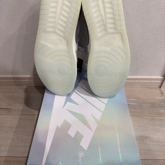 新品未使用NIKE27.5センチ ナイキ エアジョーダン1 ロー ルナイヤーの画像