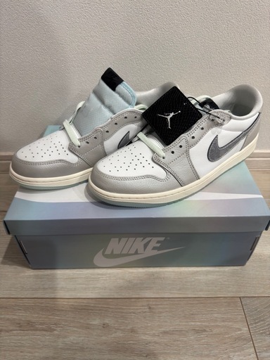 新品未使用NIKE27.5センチ ナイキ エアジョーダン1 LOW