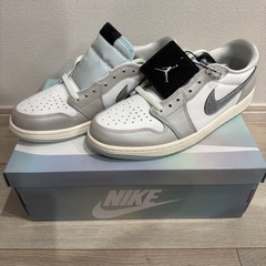 新品未使用NIKE27.5センチ ナイキ エアジョーダン1 ロー ルナイヤーの画像